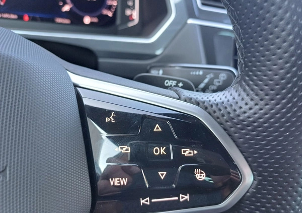 Volkswagen Tiguan cena 144900 przebieg: 73413, rok produkcji 2021 z Lubliniec małe 379